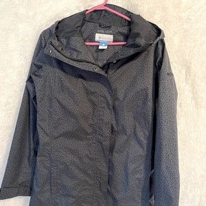 Womens Columbia raincoat size medium